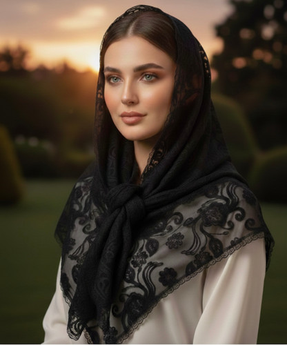 روسری سه گوش مجلسی حریر مخمل کوب دور دانتل