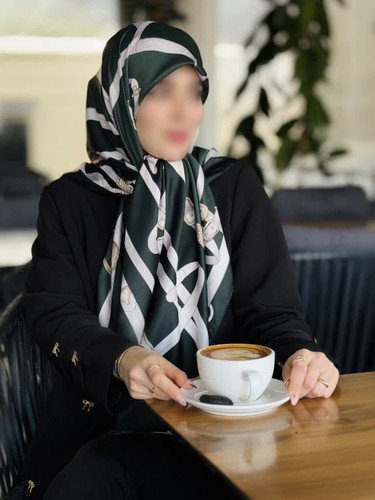 روسری وارداتی حریر ابریشم تویل اعلا برند هرمس قواره ۱۲۵