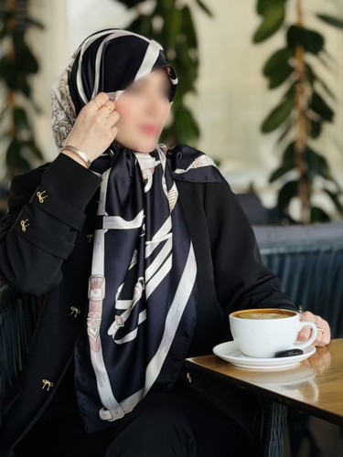 روسری وارداتی ابریشم تویل اعلا برند هرمس قواره ۱۲۵