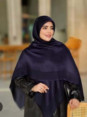 روسری بامبولمه اعلاسورمه ای تیره قواره ۱۴۰