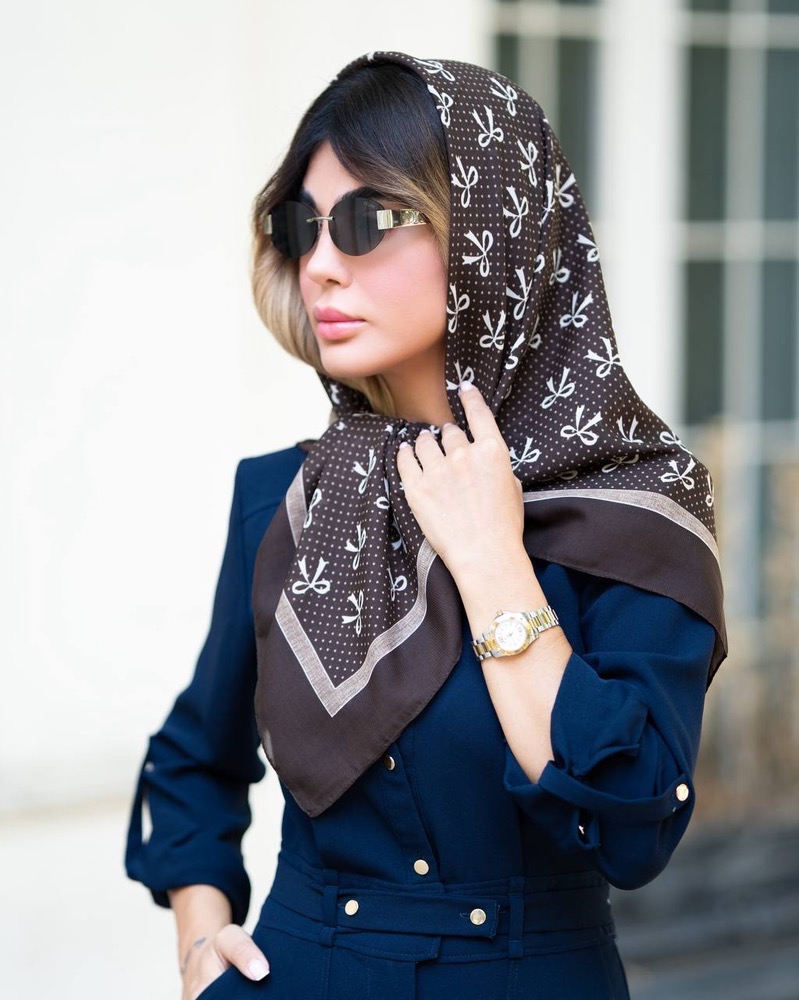 روسری  کرپ اعلا برند قواره ۱۰۰